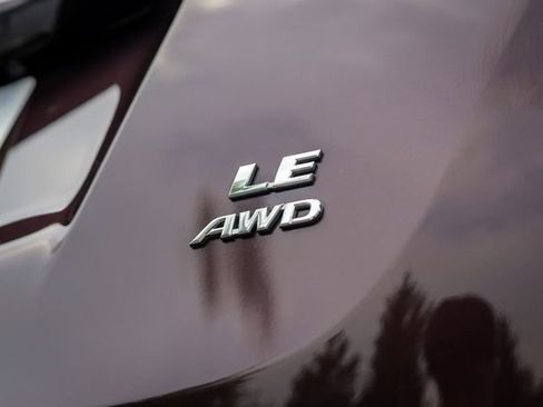 Used 2018 Toyota RAV4 LE w/ All Weather Liner Package AWD/4WD image 25