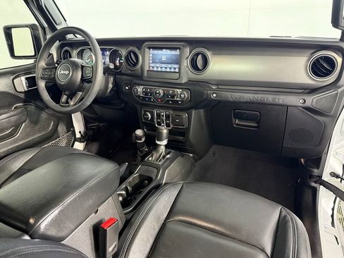 Used 2023 Jeep Wrangler Unlimited w/ Cold Weather Group AWD/4WD image 15