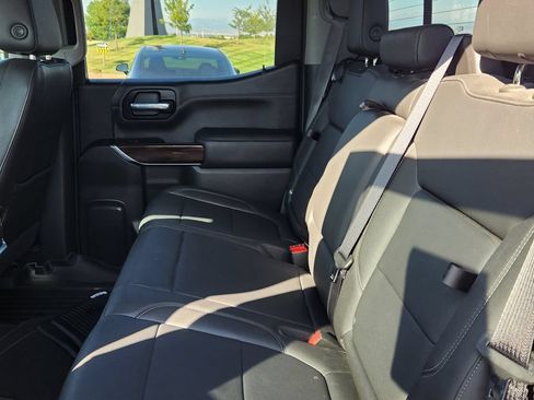 Used 2022 GMC Sierra 1500 SLT w/ SLT Premium Plus Package AWD/4WD image 10