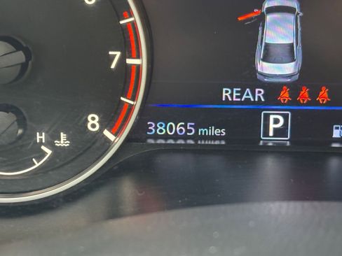 Used 2025 Nissan Altima 2.5 SV FWD image 75