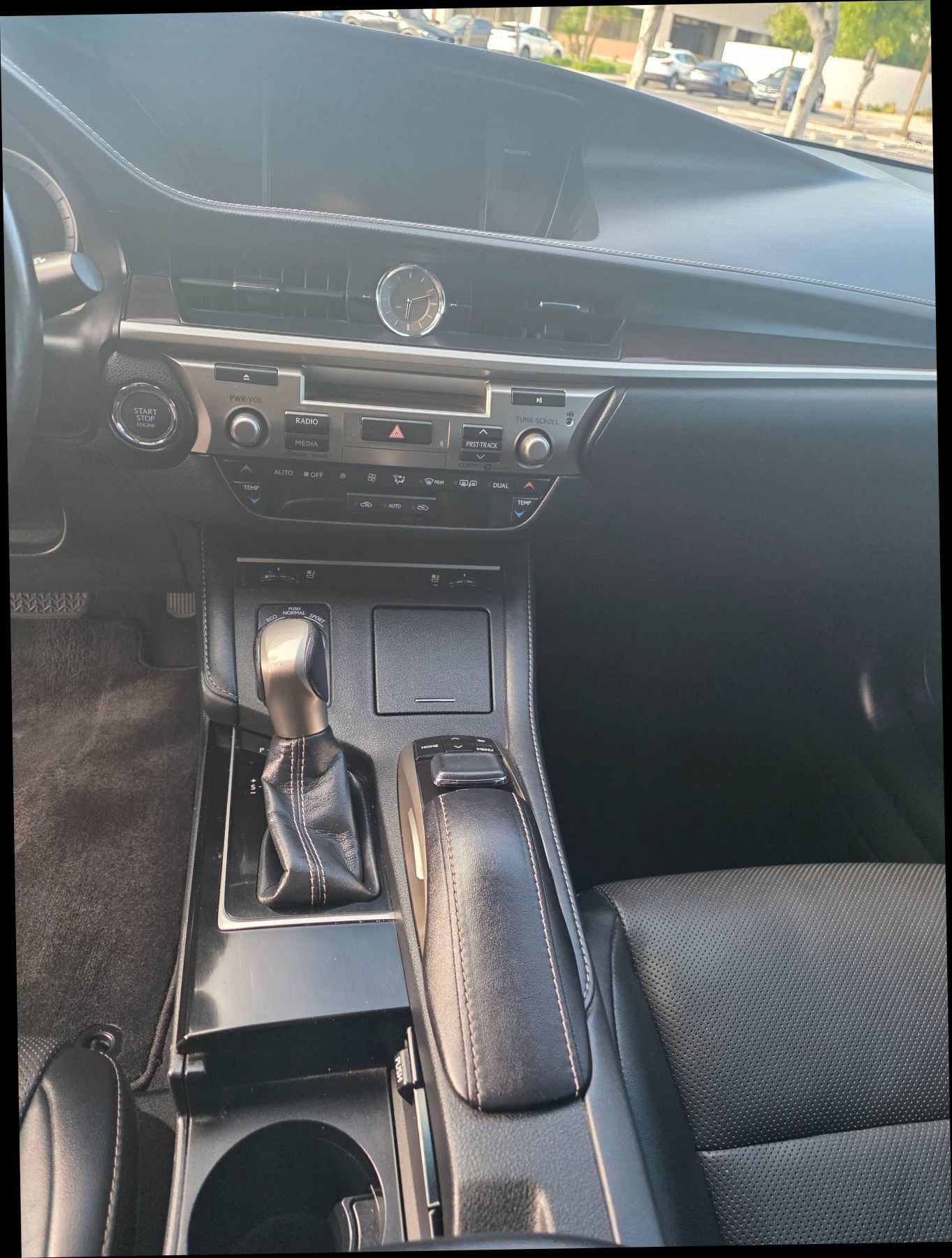 Used 2018 Lexus ES 350 w/ Navigation System Package FWD image 18
