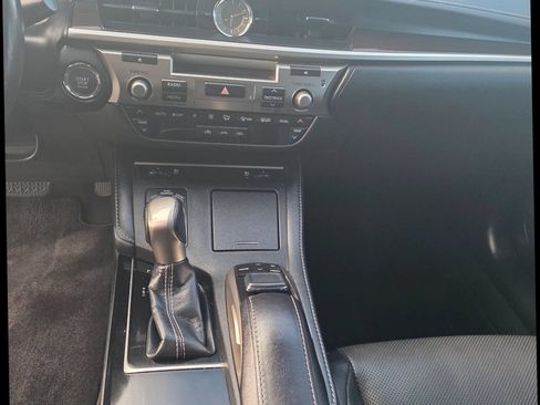 Used 2018 Lexus ES 350 w/ Navigation System Package FWD image 18