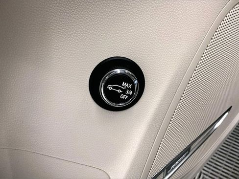 Used 2023 Buick Envision Avenir image 29