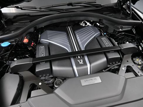 New 2027 Rolls-Royce Cullinan Black Badge AWD/4WD image 38