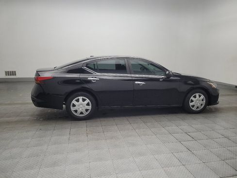 Used 2019 Nissan Altima 2.5 S FWD image 11