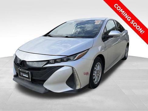 Certified 2021 Toyota Prius Prime XLE FWD image 1