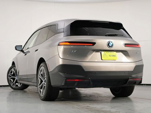 Used 2022 BMW iX xDrive50 w/ Premium Package image 60