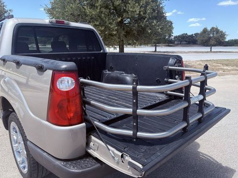 Used 2004 Ford Explorer Sport Trac 2WD image 16