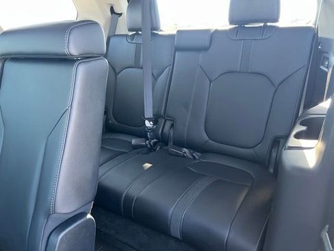 Used 2023 Honda Pilot Touring image 30