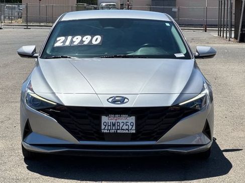 Used 2023 Hyundai Elantra SEL w/ Convenience Package FWD image 9
