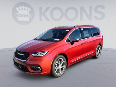 New 2026 Chrysler Pacifica Pinnacle