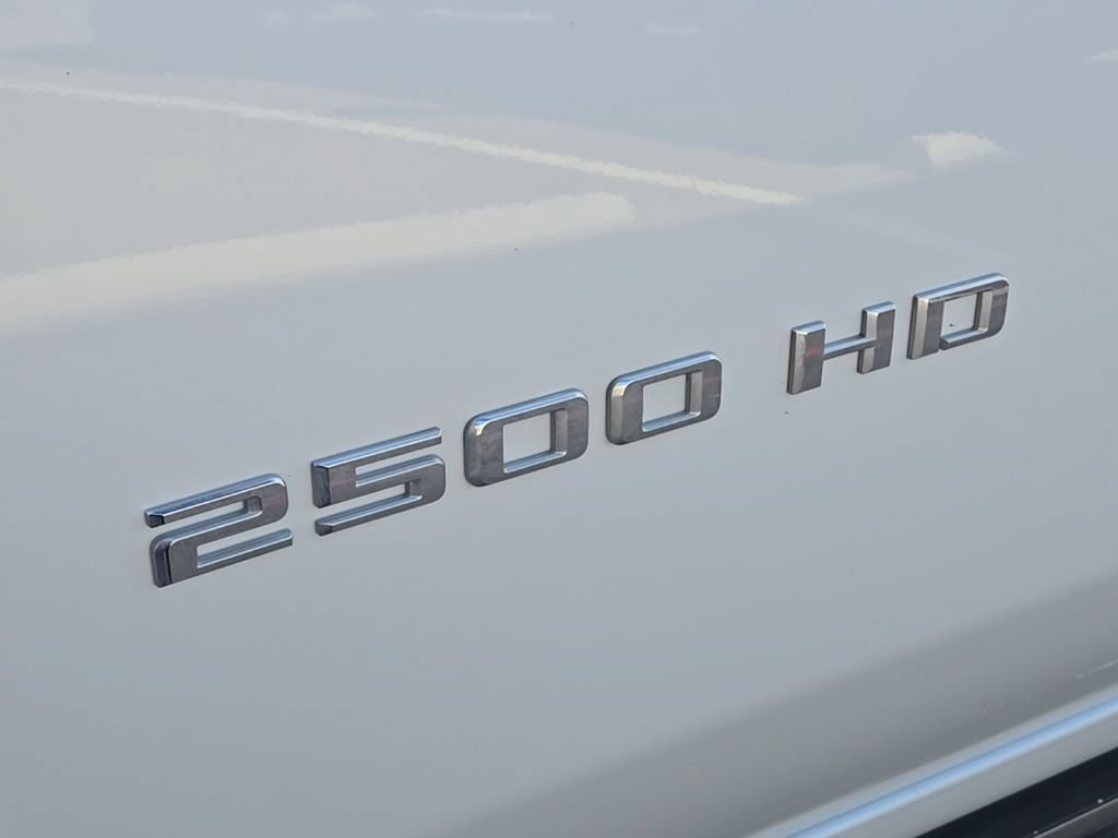 Used 2022 Chevrolet Silverado 2500 High Country w/ Technology Package AWD/4WD image 43
