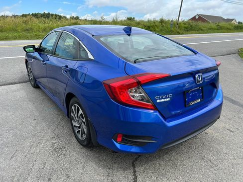 Used 2018 Honda Civic EX image 6
