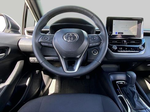 Used 2026 Toyota Corolla SE FWD image 6