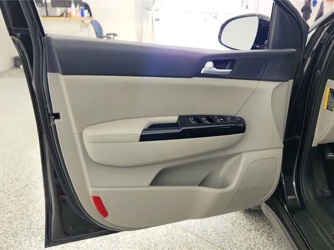 Used 2021 Kia Sportage EX AWD/4WD image 32