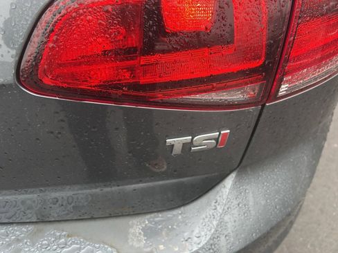 Used 2016 Volkswagen Golf SE w/ Lighting Package image 11