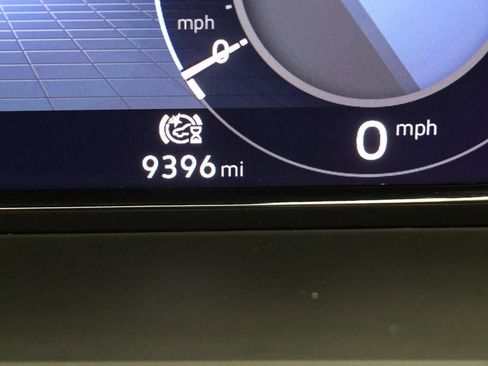 Used 2025 Volkswagen Atlas SEL Premium R-Line image 26