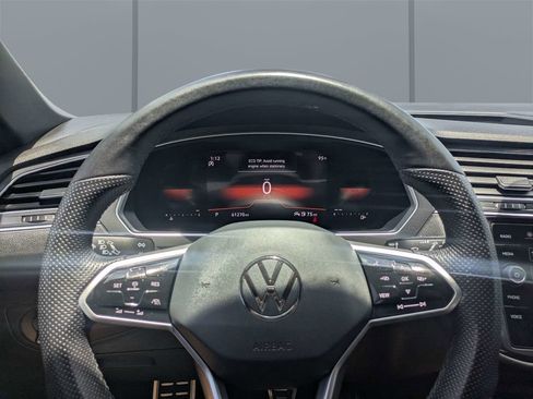 Used 2023 Volkswagen Tiguan SE R-Line FWD image 29