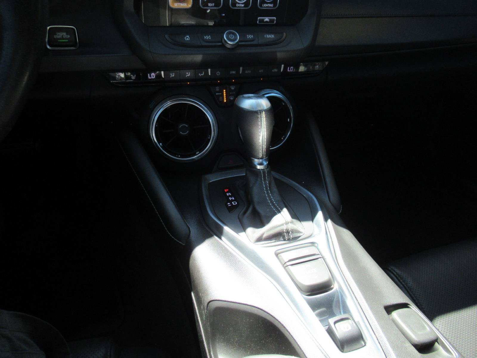 Used 2017 Chevrolet Camaro LT RWD image 27