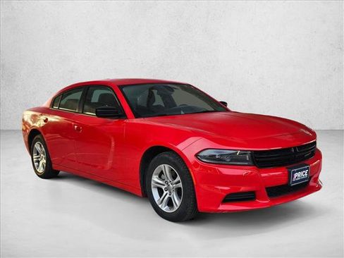 Used 2023 Dodge Charger SXT image 3