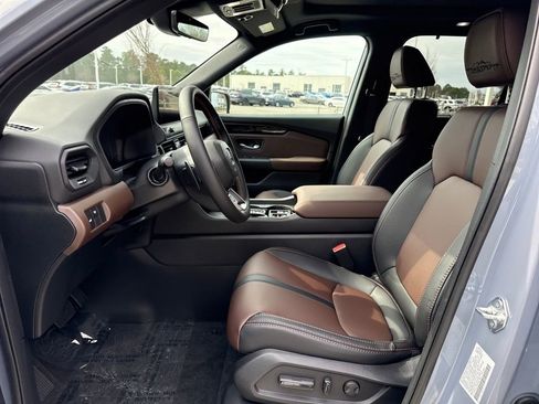 New 2026 Honda Pilot TrailSport image 11