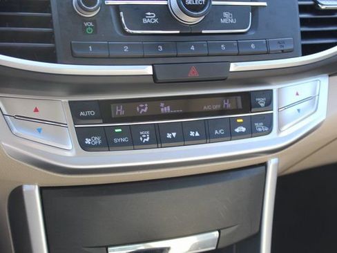 Used 2013 Honda Accord EX image 24