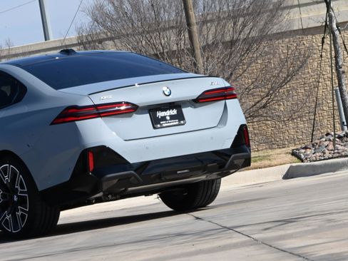 New 2026 BMW 540i xDrive w/ Executive Package image 5