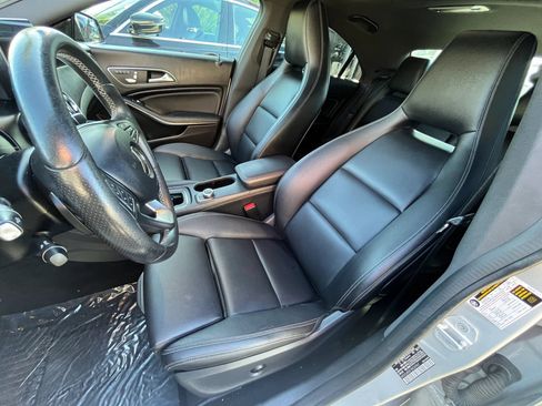 Used 2018 Mercedes-Benz CLA 250 image 10