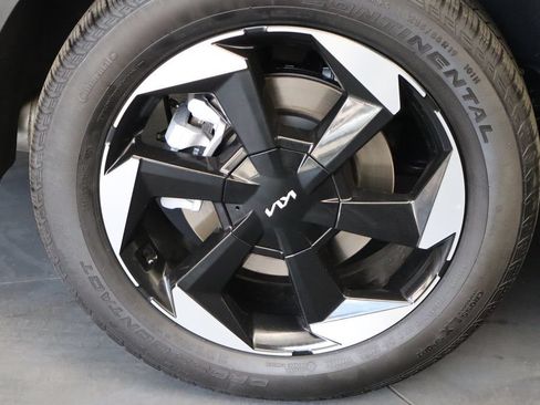Certified 2026 Kia Sorento EX FWD image 11
