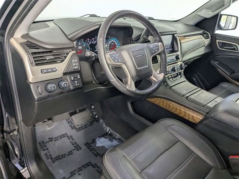Used 2020 GMC Yukon XL Denali w/ Open Road Package AWD/4WD image 11
