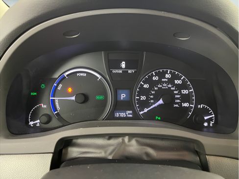Used 2015 Lexus RX 450h AWD image 18