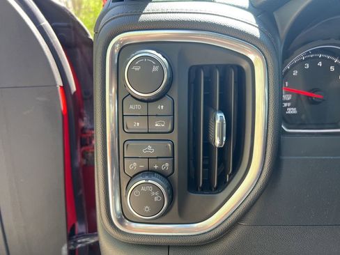 Used 2019 Chevrolet Silverado 1500 LT w/ True North Edition AWD/4WD image 17