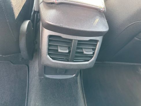 Used 2014 Ford Fusion SE w/ Equipment Group 201A FWD image 22
