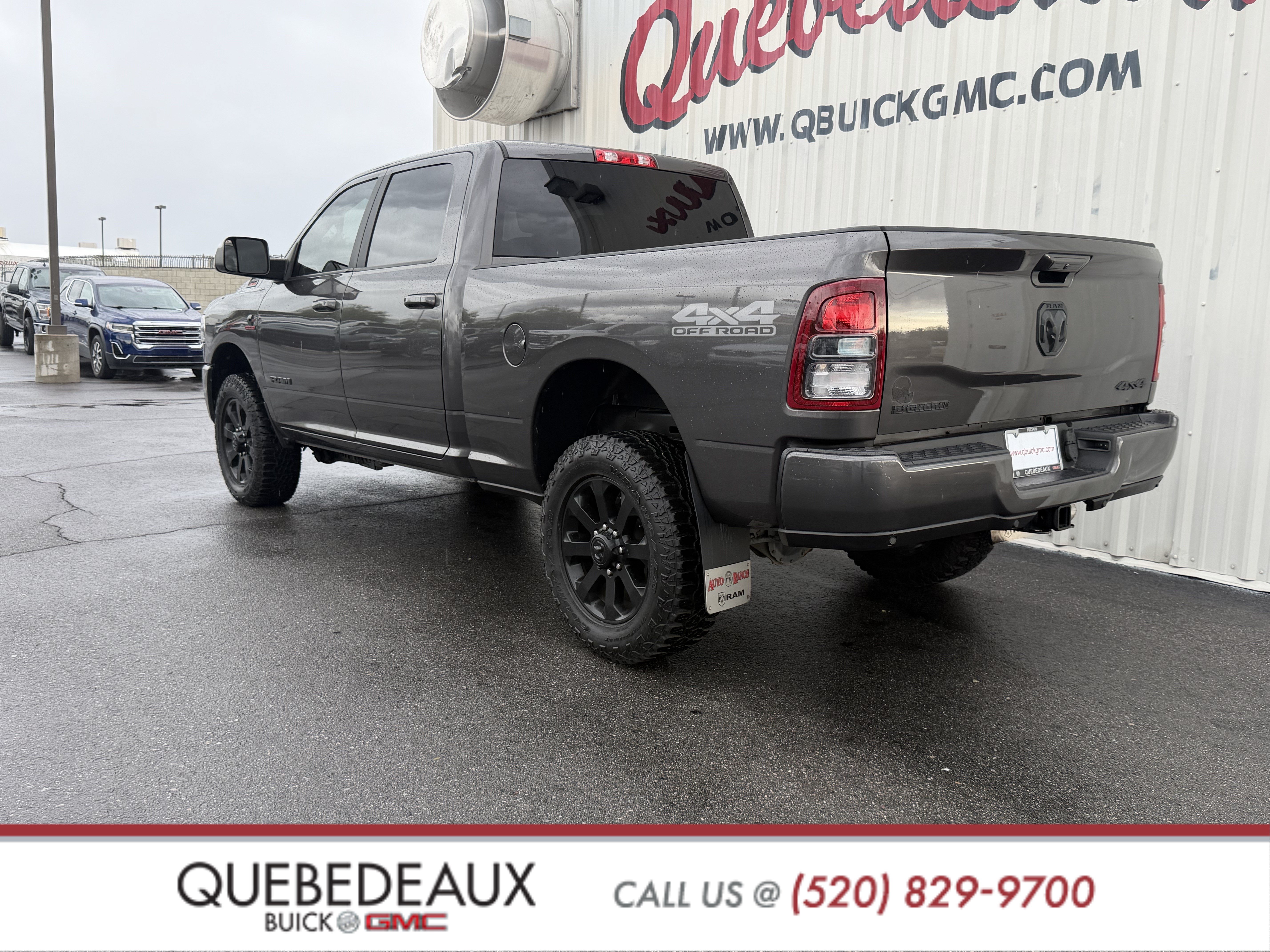 Used 2020 RAM 2500 Big Horn w/ Night Edition AWD/4WD image 4