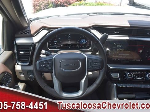 Used 2024 GMC Sierra 2500 Denali w/ Denali Reserve Package AWD/4WD image 28