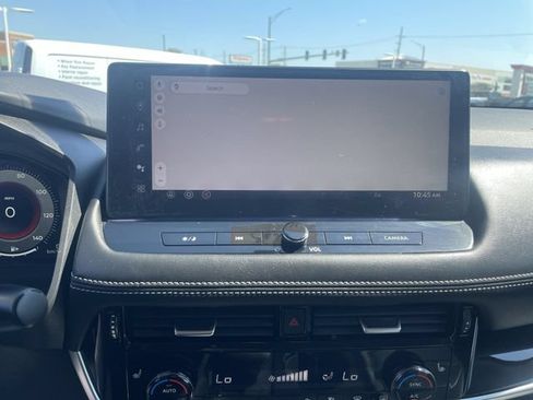 Used 2026 Nissan Rogue SL FWD image 24