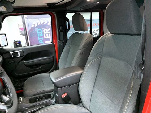 Used 2025 Jeep Wrangler Unlimited Sport S 4xe image 8