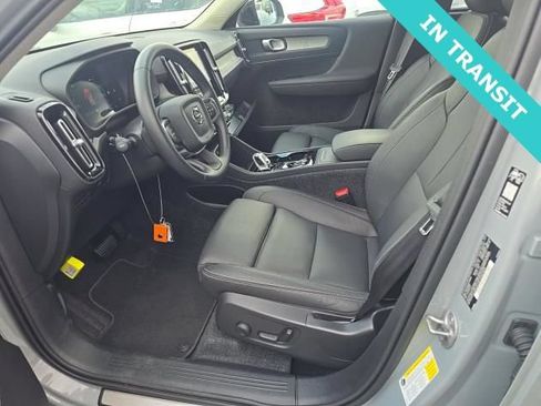 Used 2026 Volvo XC40 B5 Plus AWD/4WD image 2