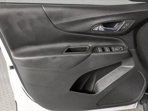 Used 2022 Chevrolet Equinox LT FWD image 13
