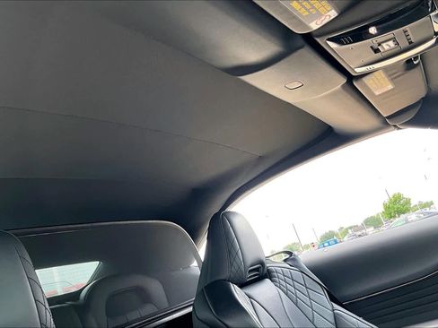 Used 2021 Lexus LC 500 Convertible w/ Touring Package RWD image 12