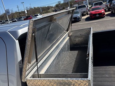 Used 2022 Chevrolet Silverado 1500 Custom image 4