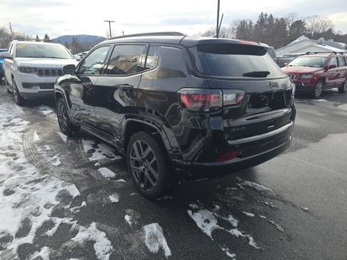 Certified 2025 Jeep Compass Limited w/ High Altitude Package image 4