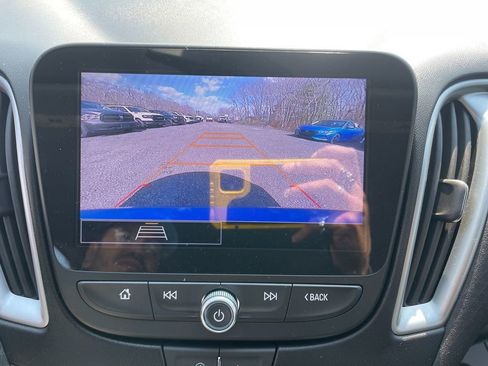 Used 2023 Chevrolet Malibu LT image 21