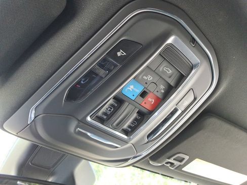 Used 2023 Jeep Grand Cherokee L Laredo AWD/4WD image 36