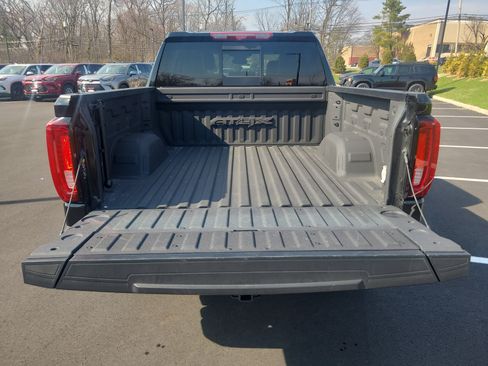 Used 2024 GMC Sierra 1500 AT4X image 32
