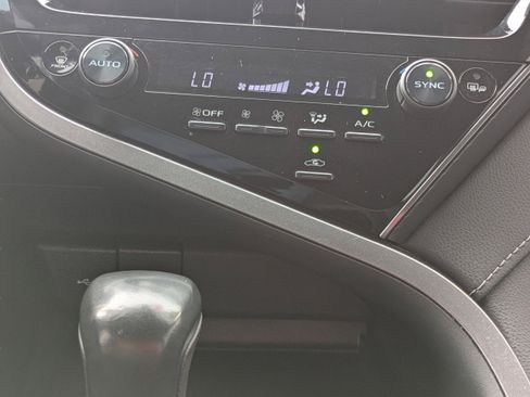 Used 2023 Toyota Camry SE FWD image 20