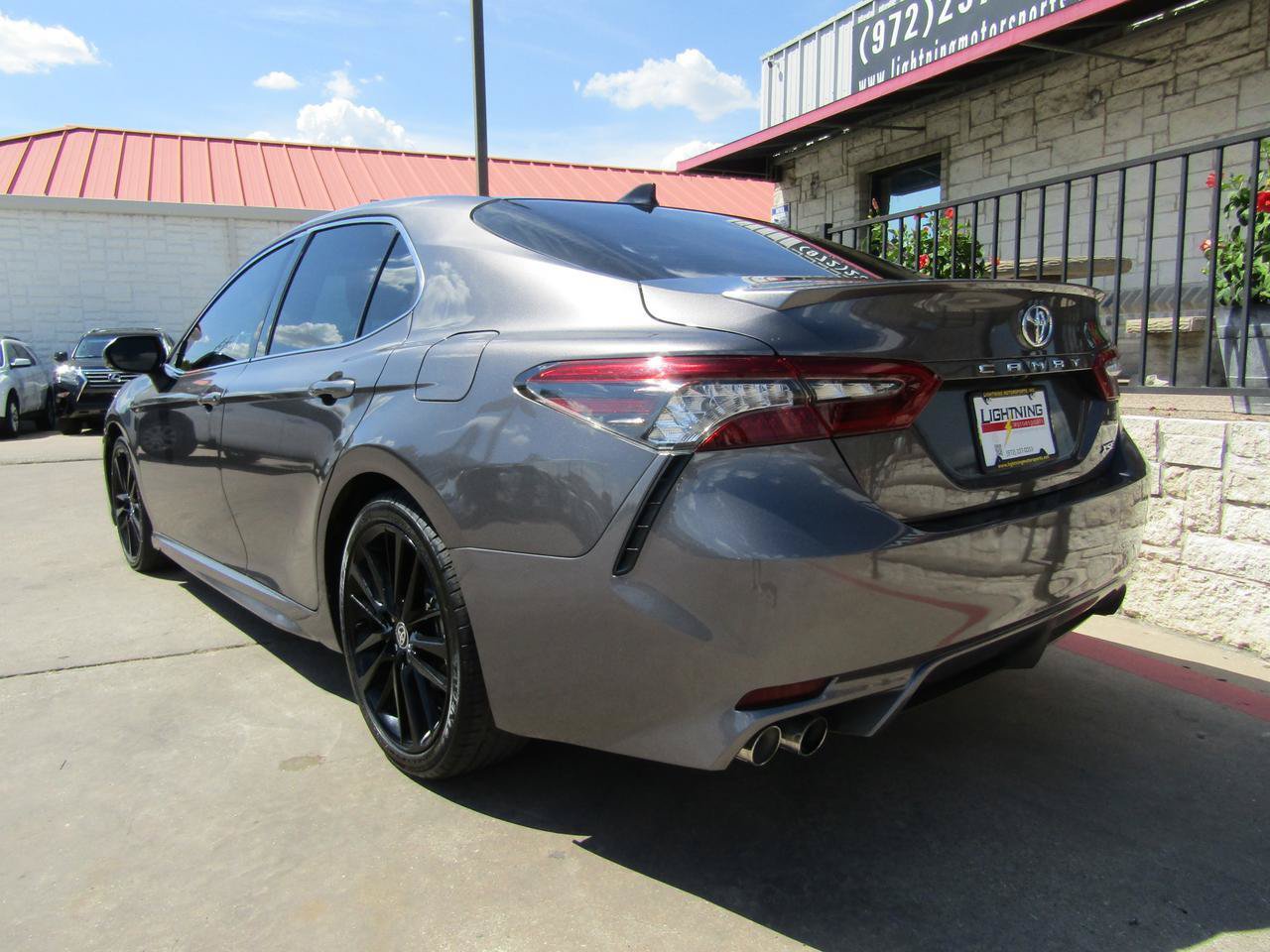 Used 2021 Toyota Camry XSE w/ Navigation Package FWD image 3