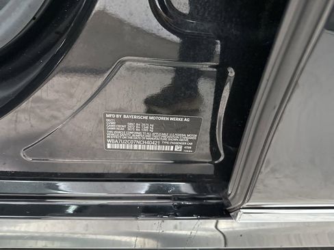 Used 2022 BMW 750i xDrive image 37