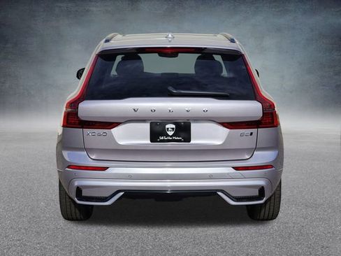 New 2026 Volvo XC60 B5 Plus w/ Climate Package image 6