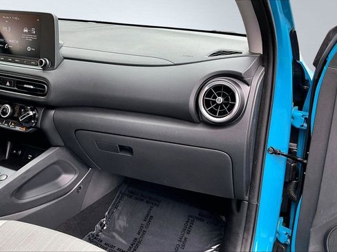 Used 2022 Hyundai Kona SEL image 17